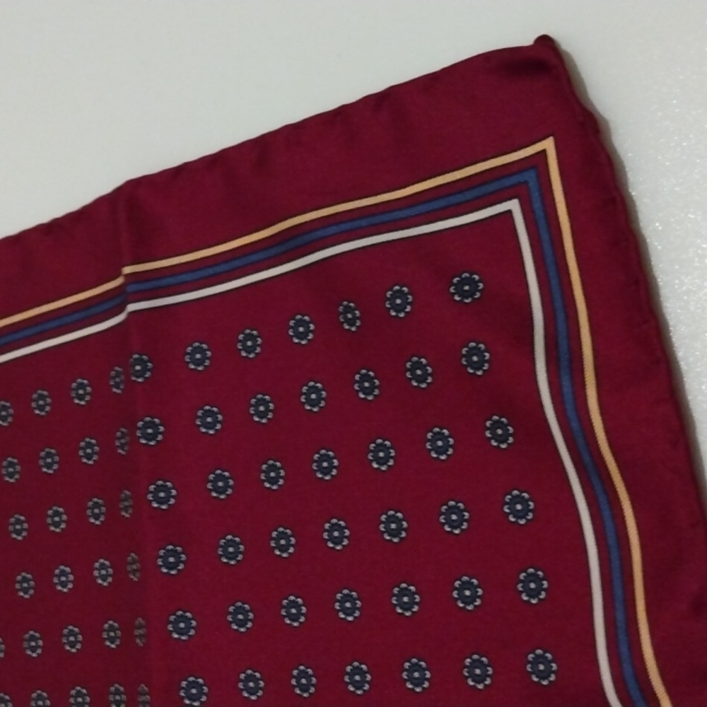 Italy Silk Pocket Square - Picture 2 of 3